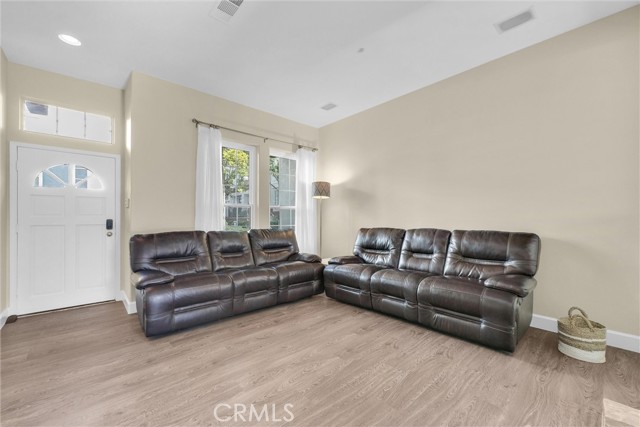 Detail Gallery Image 7 of 36 For 2861 Ballesteros Ln, Tustin,  CA 92782 - 3 Beds | 2/1 Baths