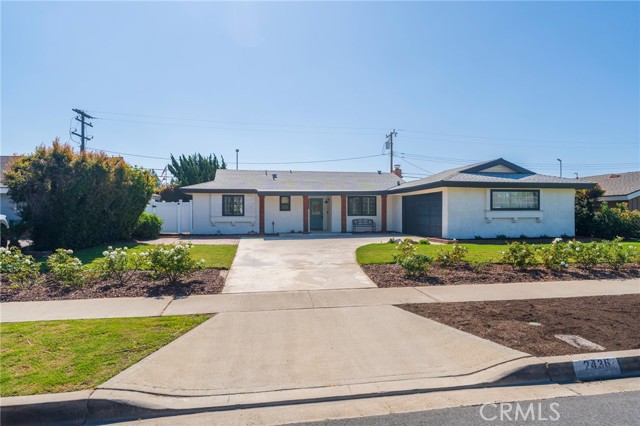 Detail Gallery Image 3 of 39 For 2436 E Tryon, Anaheim,  CA 92806 - 3 Beds | 2 Baths