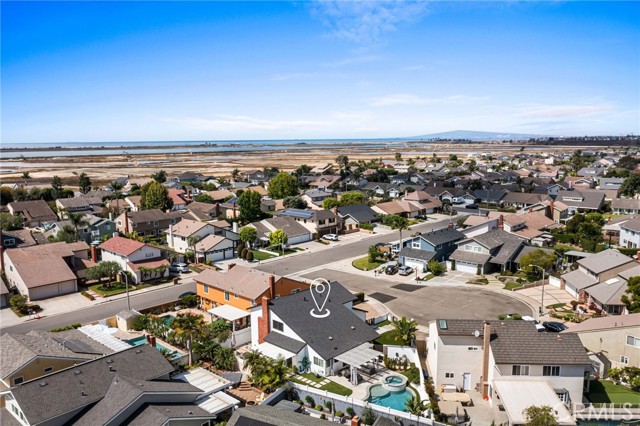 Detail Gallery Image 56 of 61 For 17902 Bolton Cir, Huntington Beach,  CA 92649 - 4 Beds | 2/1 Baths