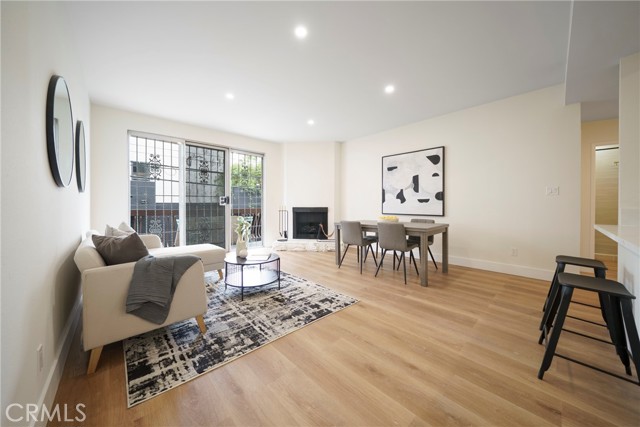 104 S Hayworth Avenue, Los Angeles CA: https://media.crmls.org/medias/cfa17060-8169-43e2-b7b8-4fc6f162e258.jpg
