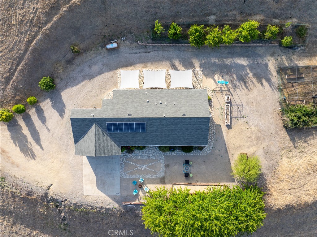 https://media.crmls.org/medias/cfa1bb7a-466f-4eea-be46-41c4f951e868.jpg?preset=X-Large