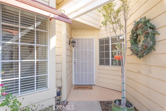 Detail Gallery Image 7 of 41 For 23044 Canyon Hill Dr., Corona,  CA 92883 - 3 Beds | 2 Baths