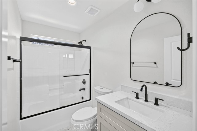 1324 Estel photo 26