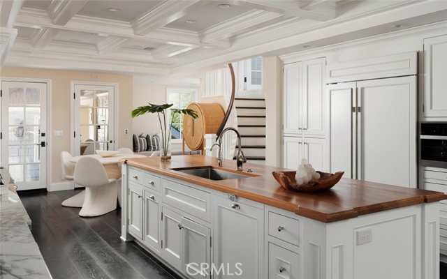 Detail Gallery Image 35 of 69 For 125 Kings Pl, Newport Beach,  CA 92663 - 5 Beds | 6/1 Baths