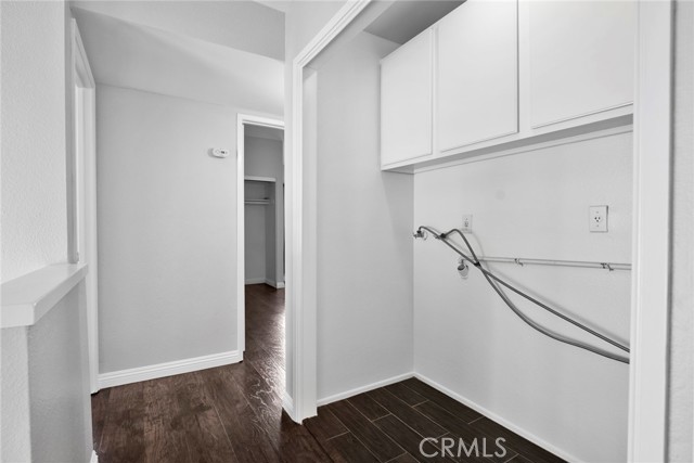 12951 Royal Palm Cir, Chino CA: https://media.crmls.org/medias/cfa2c60b-a0dc-46f5-a7d3-0af953f5b61d.jpg