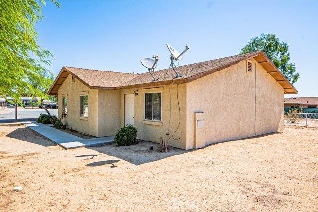 Detail Gallery Image 17 of 34 For 73871 S Slope Dr, Twentynine Palms,  CA 92277 - – Beds | – Baths