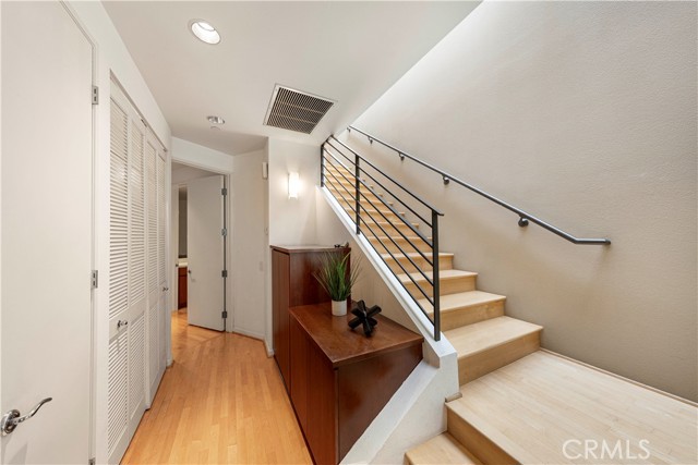 Detail Gallery Image 25 of 43 For 1569 N Coast #3,  Laguna Beach,  CA 92651 - 2 Beds | 2 Baths