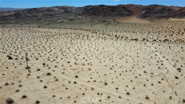 Detail Gallery Image 6 of 28 For 68750 Amboy Rd, Twentynine Palms,  CA 92277 - – Beds | – Baths