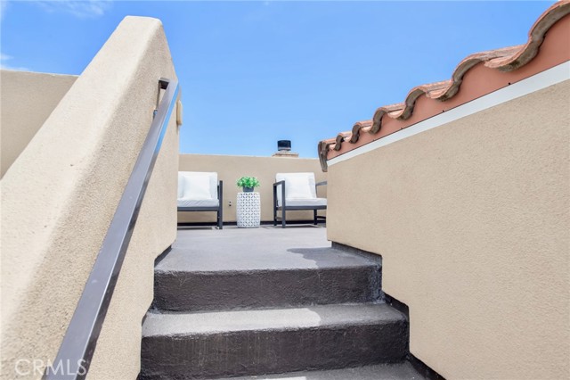 Detail Gallery Image 45 of 75 For 1042 7th St, Hermosa Beach,  CA 90254 - 4 Beds | 3/1 Baths