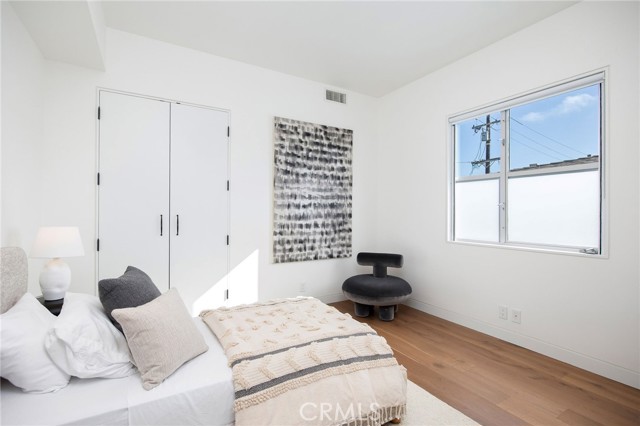 324 17th, Manhattan Beach, California 90266, 4 Bedrooms Bedrooms, 0 ,5 BathroomsBathrooms,Residential,For Sale,17th,0,SB26133569
