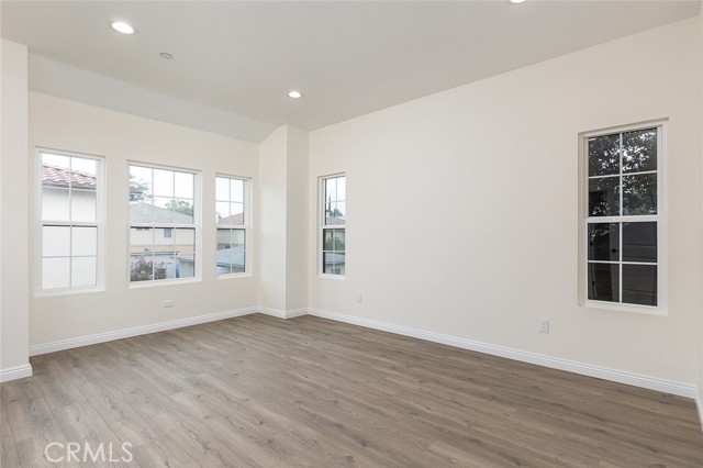 Detail Gallery Image 22 of 23 For 81 N Grand Oaks Ave #102,  Pasadena,  CA 91107 - 2 Beds | 2 Baths