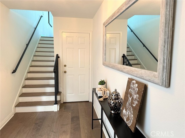 1711 Axenty Way, Redondo Beach, California 90278, 3 Bedrooms Bedrooms, ,2 BathroomsBathrooms,Residential,For Sale,Axenty Way,SB25247458