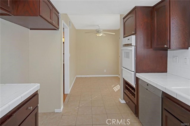 21800 Marylee, 59 photo 12