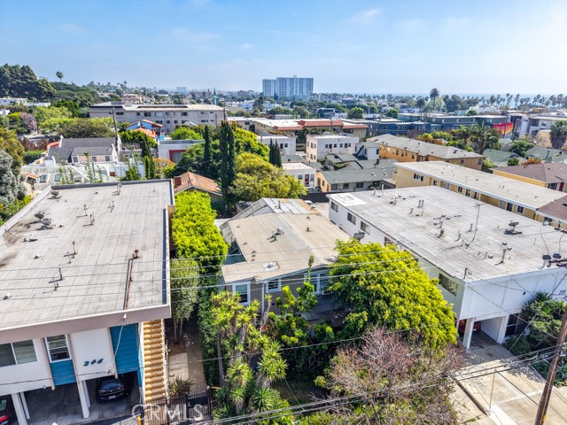 Detail Gallery Image 15 of 19 For 238 Bicknell, Santa Monica,  CA 90405 - – Beds | – Baths