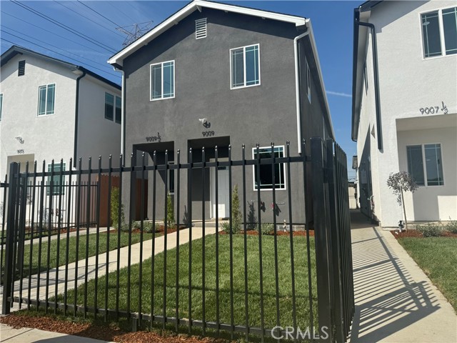 Image 2 for 9009 Beach St, Los Angeles, CA 90002