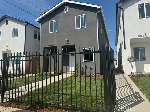 Image 2 for 9009 Beach St, Los Angeles, CA 90002