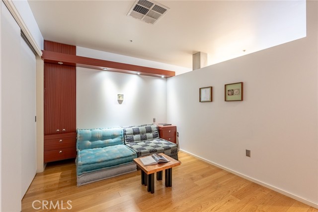 1155 South Grand Avenue, Los Angeles CA: https://media.crmls.org/medias/cfa978a4-3232-4918-b6aa-8b554f9e3624.jpg