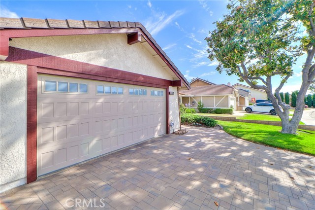 6815 Arthur Court, Chino CA: https://media.crmls.org/medias/cfa9a365-9daf-4997-a38c-2aca80023169.jpg