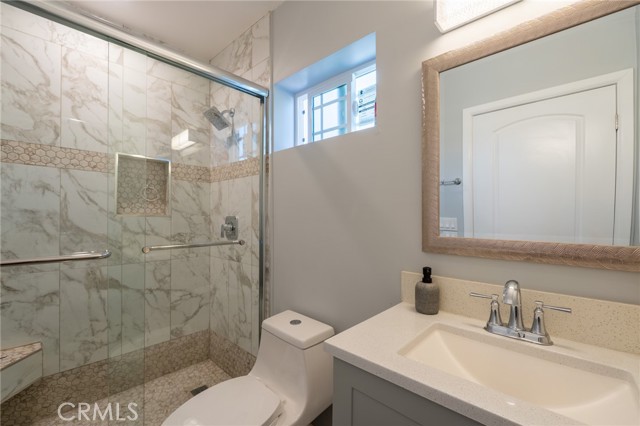 Detail Gallery Image 19 of 21 For 7647 Amestoy Ave, Van Nuys,  CA 91406 - 2 Beds | 2 Baths