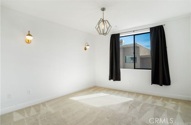 Detail Gallery Image 19 of 26 For 4724 Kester Ave #406,  Sherman Oaks,  CA 91403 - 2 Beds | 2 Baths