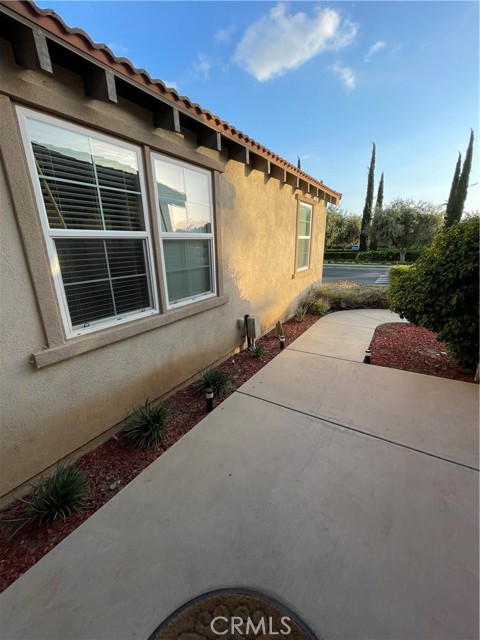 5307 Rose Arbor Lane, Bakersfield CA: https://media.crmls.org/medias/cfab1083-c6a7-4776-9ea0-025e19f91907.jpg
