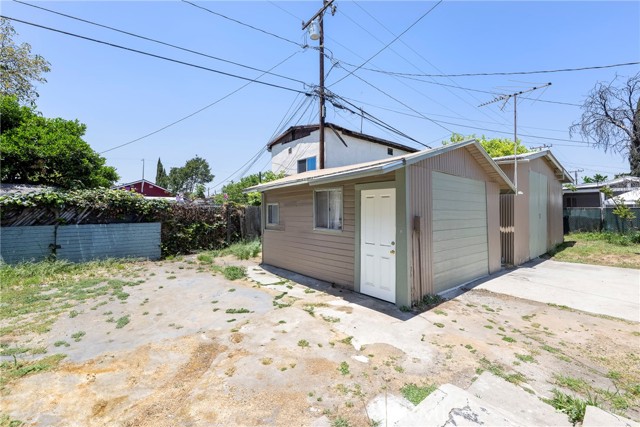 Detail Gallery Image 6 of 28 For 1127 S Mcdonnell Ave, East Los Angeles,  CA 90022 - 2 Beds | 1 Baths