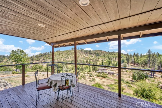 9781 Venturi Drive, Cobb CA: https://media.crmls.org/medias/cfabab3d-e681-4389-9e18-a34706b6d9bf.jpg