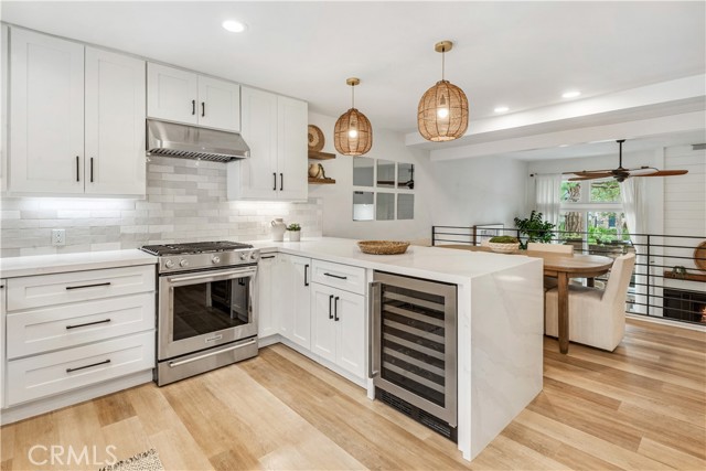 Detail Gallery Image 6 of 15 For 13232 Fiji Way #G,  Marina Del Rey,  CA 90292 - 3 Beds | 2/1 Baths