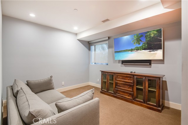 1211 Bayview Drive, Manhattan Beach, California 90266, 4 Bedrooms Bedrooms, ,4 BathroomsBathrooms,Residential,Sold,Bayview,SB21169008