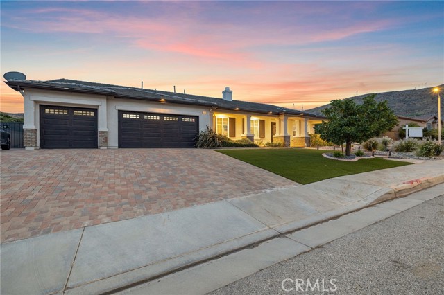 5614 Regent Hill W Terrace, Palmdale CA: https://media.crmls.org/medias/cfade72e-364d-4fce-9c70-0bdb202be807.jpg