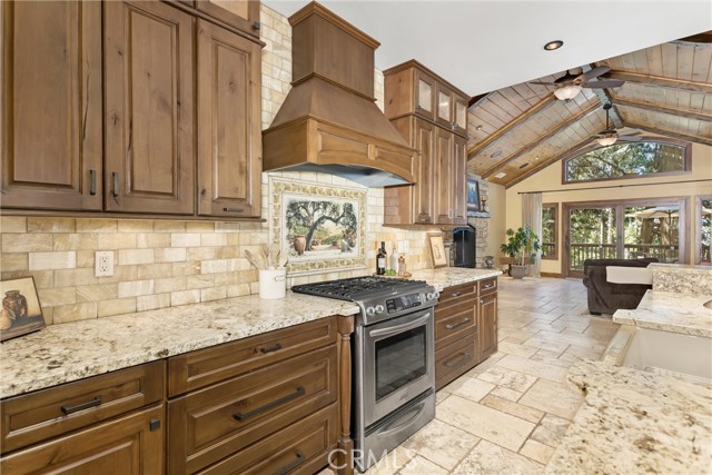 Image 8 of 39 For 1036 Venus Way