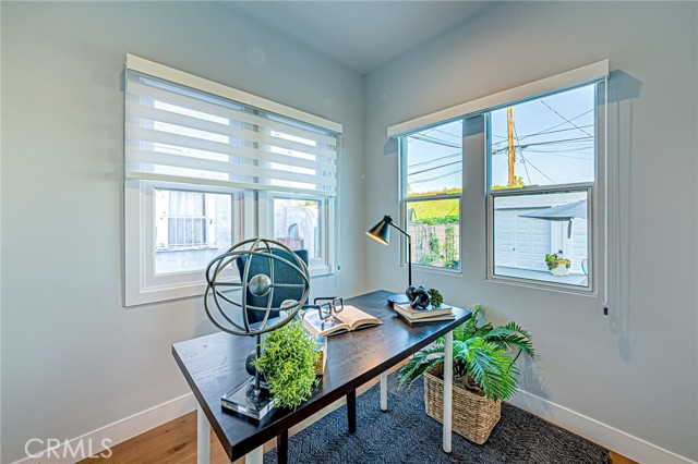 Detail Gallery Image 10 of 24 For 1226 Meadowbrook, Los Angeles,  CA 90019 - – Beds | – Baths