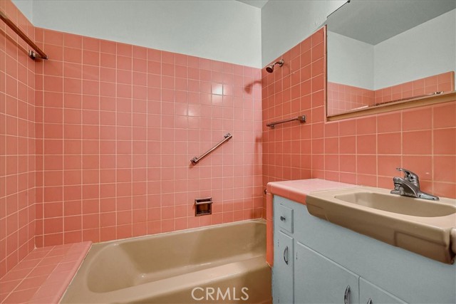 Detail Gallery Image 20 of 24 For 3042 E 3rd St #3,  Long Beach,  CA 90814 - 1 Beds | 1 Baths