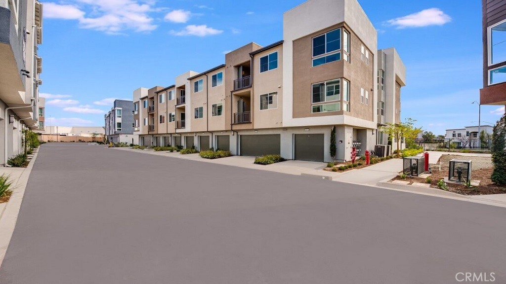 4149 E Circle Paseo #305