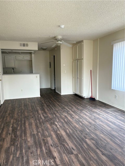 5800 FULLERTON Avenue, Buena Park CA: https://media.crmls.org/medias/cfb1b676-68e8-4e47-aecf-2b563f1ec53c.jpg