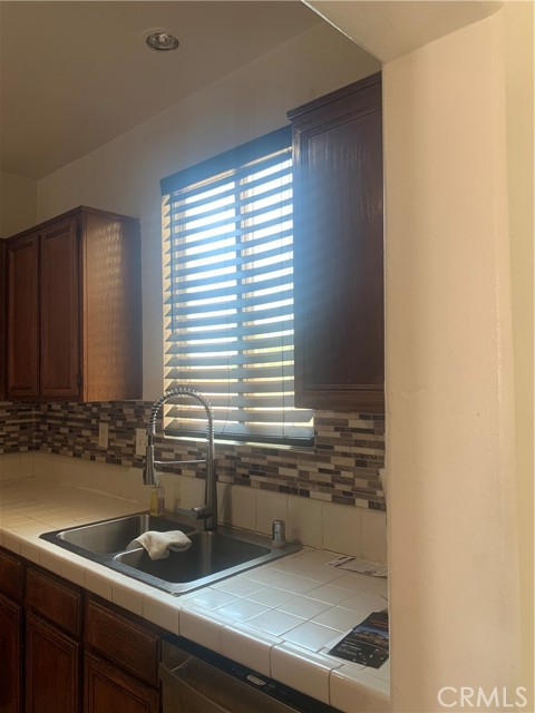 1561 Palma Bonita, Perris CA: https://media.crmls.org/medias/cfb1fdc0-d868-442d-832b-7bc651215b7d.jpg