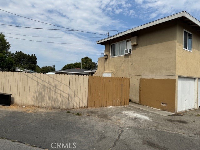 Detail Gallery Image 10 of 14 For 231 S Laxore St, Anaheim,  CA 92804 - – Beds | – Baths