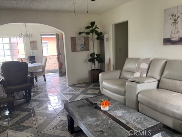 Detail Gallery Image 4 of 9 For 357 357 Cadbrook, La Puente,  CA 91744 - 3 Beds | 2 Baths