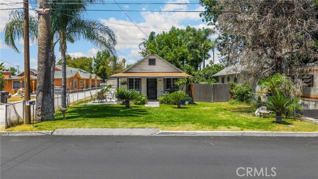 1003 Stevenson Street, Colton CA: https://media.crmls.org/medias/cfb365b6-7b75-4ef6-b5ab-d70b42e28fe5.jpg