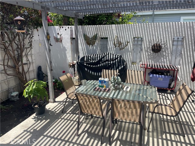 927 W 6th Street, San Pedro CA: https://media.crmls.org/medias/cfb420b3-59c7-4cc5-ac93-13b4446e4b1f.jpg