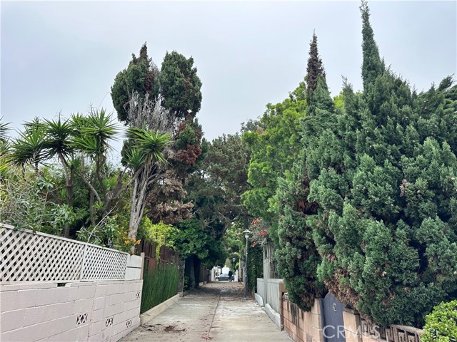 Detail Gallery Image 3 of 6 For 30 Dudley Ave #1,  Venice,  CA 90291 - 0 Beds | 1 Baths