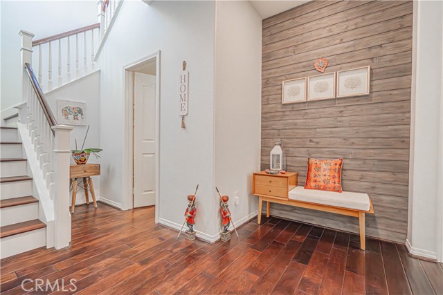 Detail Gallery Image 3 of 56 For 28267 N via Sonata Dr, Valencia,  CA 91354 - 3 Beds | 3 Baths