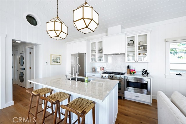 Detail Gallery Image 9 of 43 For 360 Cliff, Laguna Beach,  CA 92651 - 3 Beds | 3 Baths