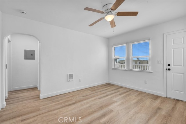 908 Manhattan Avenue, Hermosa Beach CA: https://media.crmls.org/medias/cfb7d6a0-7587-4b17-a6b0-cadd8982eacd.jpg
