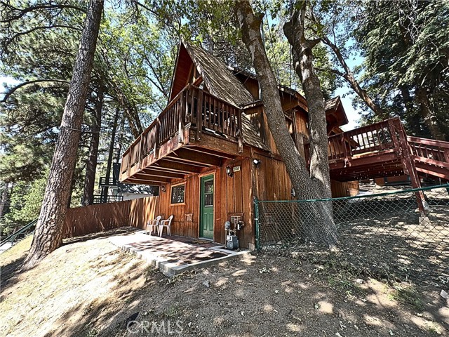 31450 Ocean View Drive, Running Springs CA: https://media.crmls.org/medias/cfb80f51-b7cd-4903-904a-c56f08508288.jpg