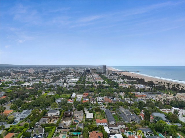 2025 Prospect Avenue, Hermosa Beach CA: https://media.crmls.org/medias/cfb83f7d-7c72-4683-8109-f64c189797a1.jpg