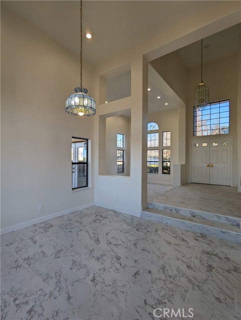 Detail Gallery Image 5 of 66 For 42057 Parkmont Dr, Quartz Hill,  CA 93536 - 5 Beds | 3 Baths