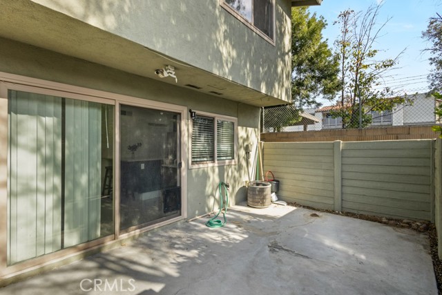 Detail Gallery Image 16 of 38 For 5463 E Candlewood Cir #D,  Anaheim,  CA 92807 - 3 Beds | 1/1 Baths