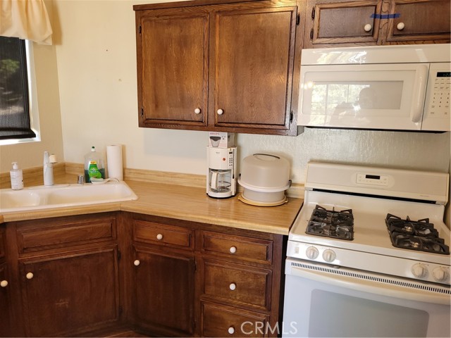 27068 Ironwood, Lake Arrowhead, CA 92352