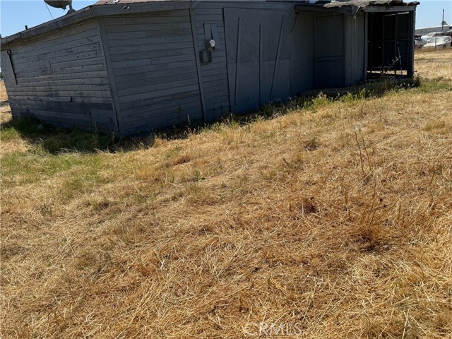 1250 E Childs Avenue, Merced CA: https://media.crmls.org/medias/cfba9e09-8993-4bcc-9d93-4a08e74355cc.jpg